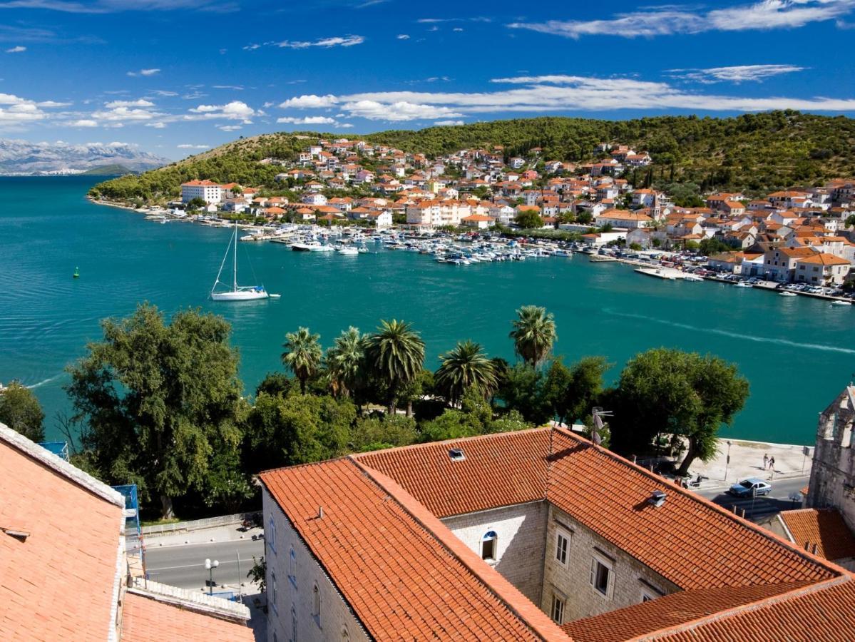 Apartment In Okrug Gornji With Seaview, Balcony, Air Condition, Wifi Trogir Exterior foto