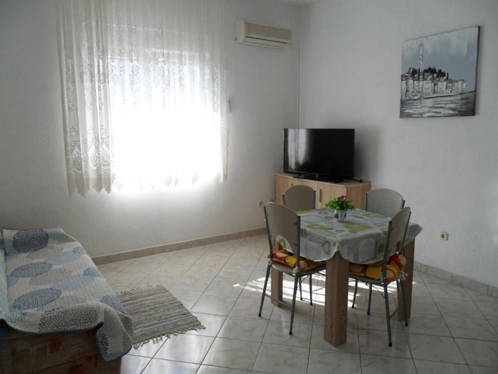 Apartment In Okrug Gornji With Seaview, Balcony, Air Condition, Wifi Trogir Exterior foto